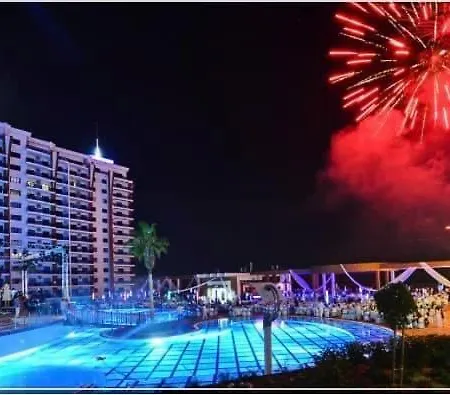 Azura Park Apartmán *